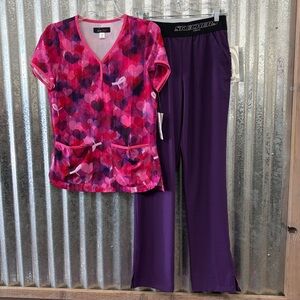 Women’s Scrub Set-Print Top-Eggplant Scrub Pants-XS/XS Regular Length Pants
